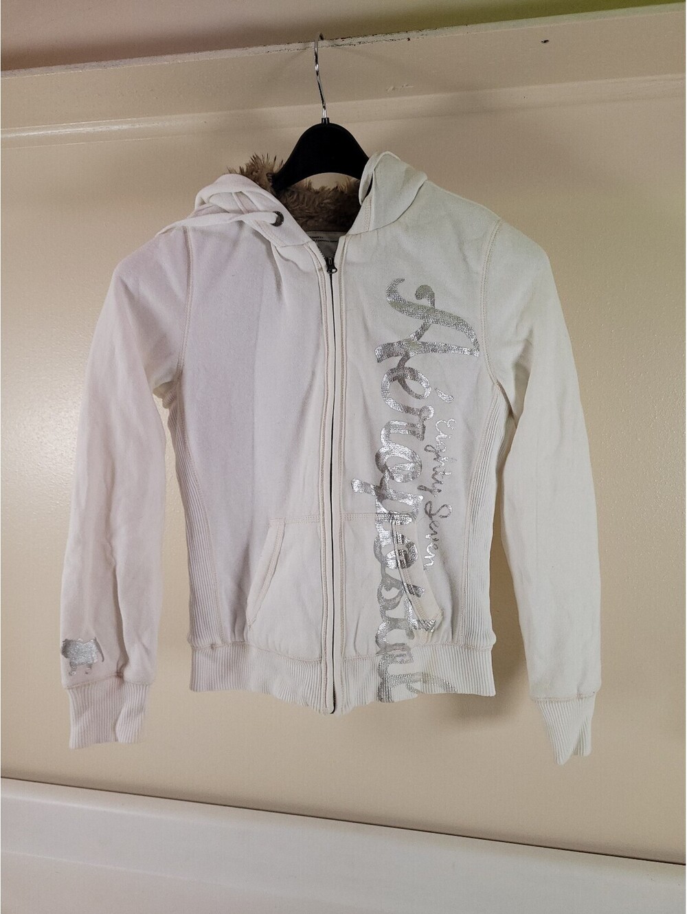 Vintage y2k aeropostale faux fur line full zip hoodie size medium white